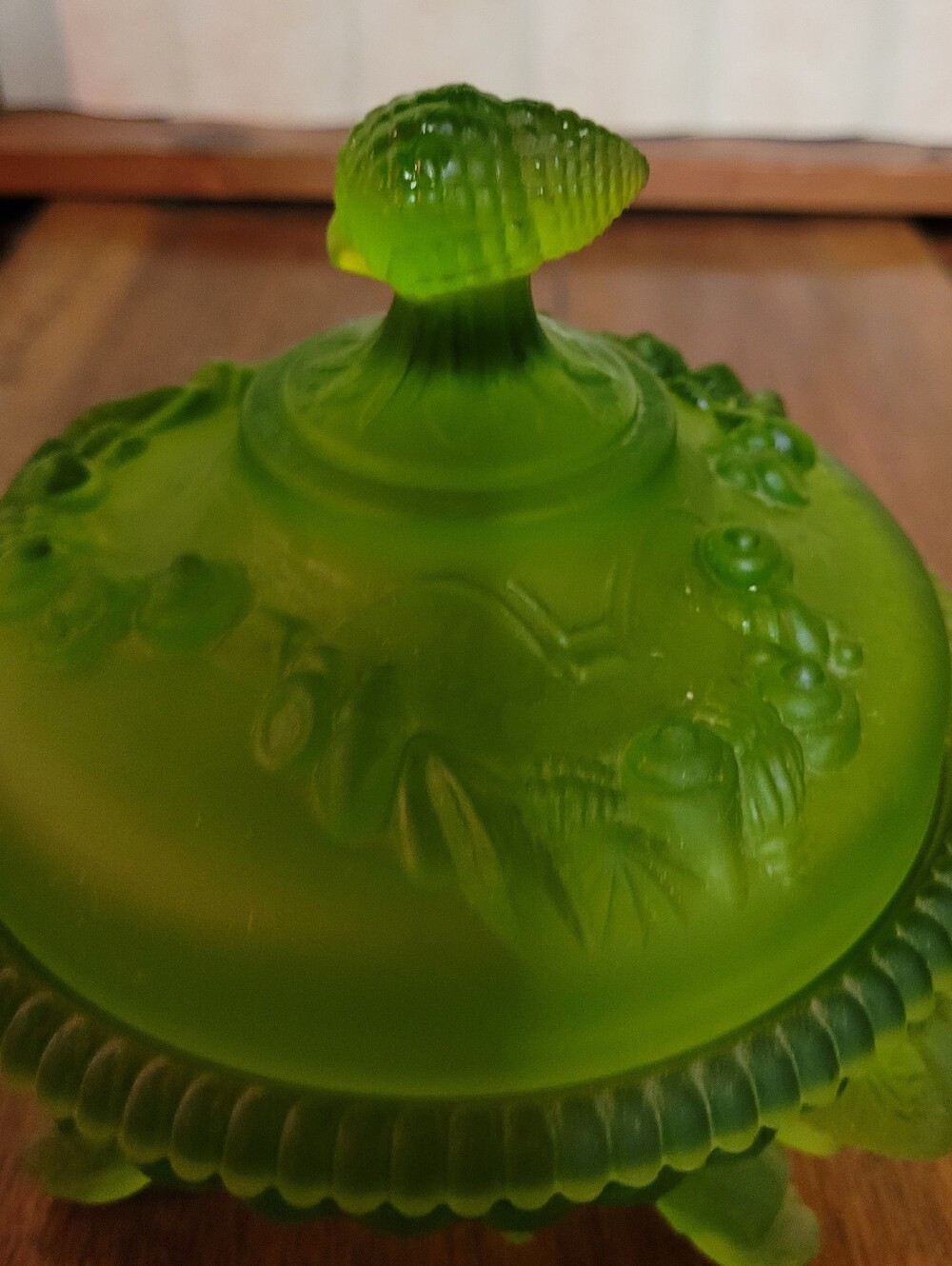 Westmoreland Satin Green Decorative Glass Candy Dish with Lid (116) - Picture 2 of 5